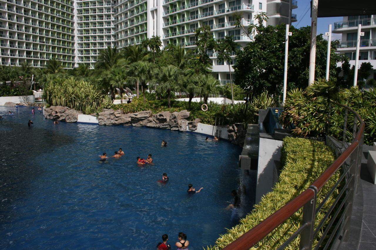 Azure Urban Resort Residences Manila Exteriör bild